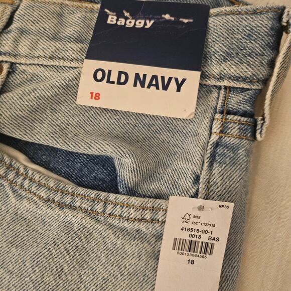Old Navy Light Blue Baggy Jeans - Picture 3 of 4